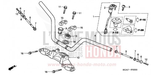TUYAU DE GUIDON/PONT SUPERIEUR CG125ES4 de 2004